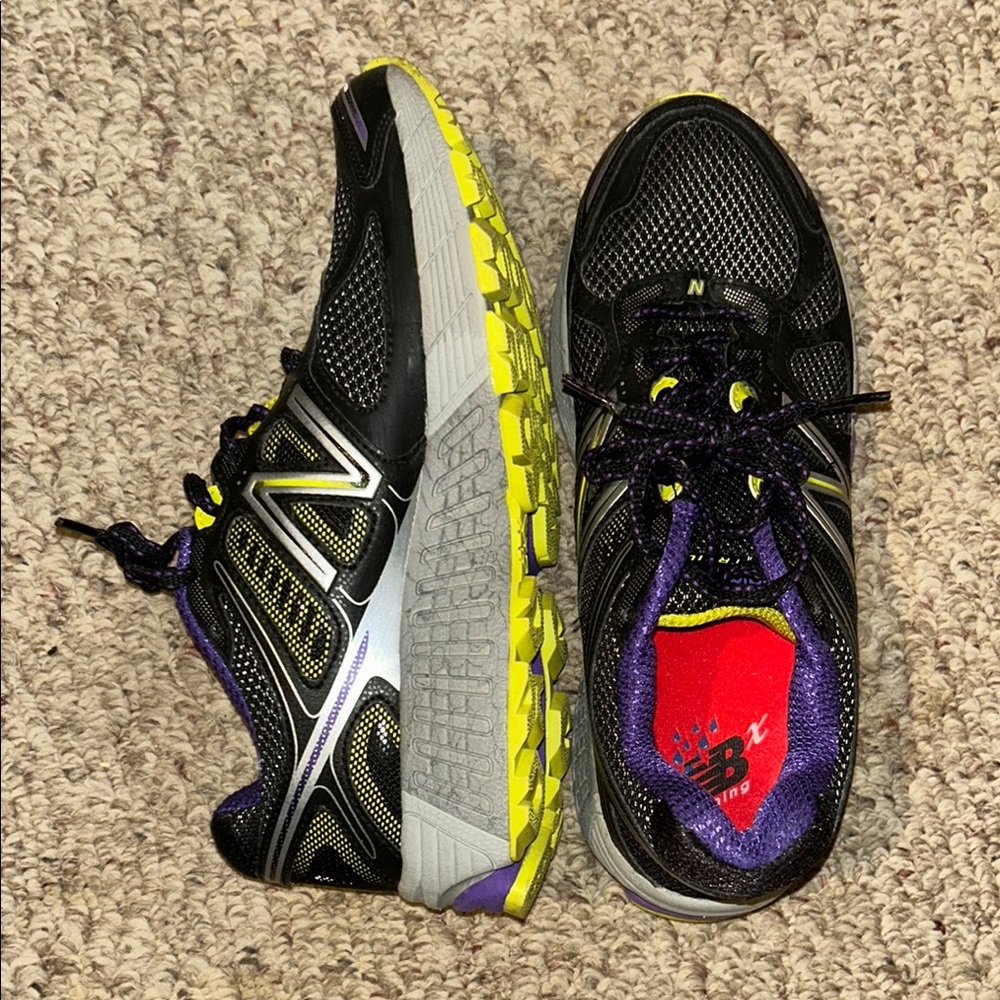 New Balance Women's Black and Yellow Running Shoes